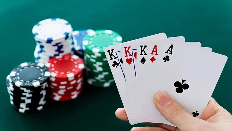 Trải Nghiệm Trò Chơi Poker Tại 77Bet Để Nhận Thưởng Lớn 2 Trải Nghiệm Trò Chơi Poker Tại 77Bet